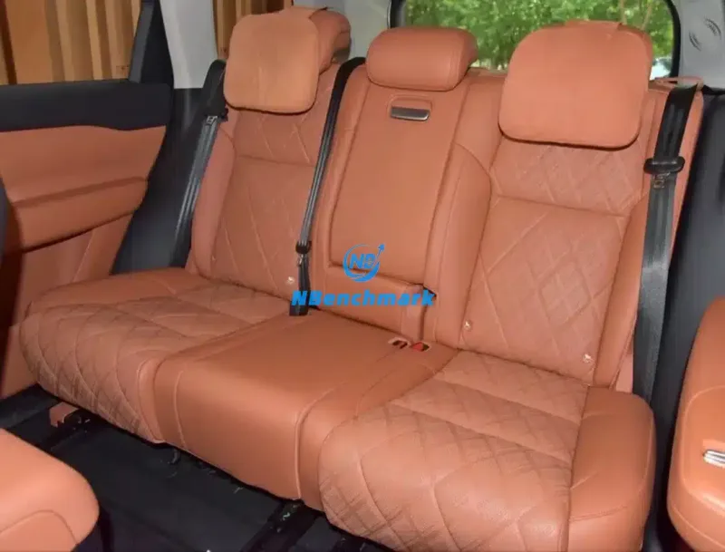 2026 Leapmotor C16, 5-seater with power rear seats, 40/60 split configuration.