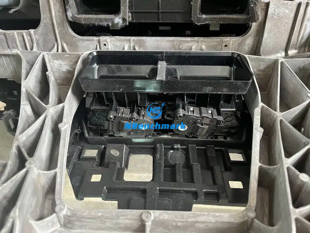 HUAWEI AITO M9 Instrument Panel Frame, Instrument Panel, Electric Air Outlet, Air Outlet Duct