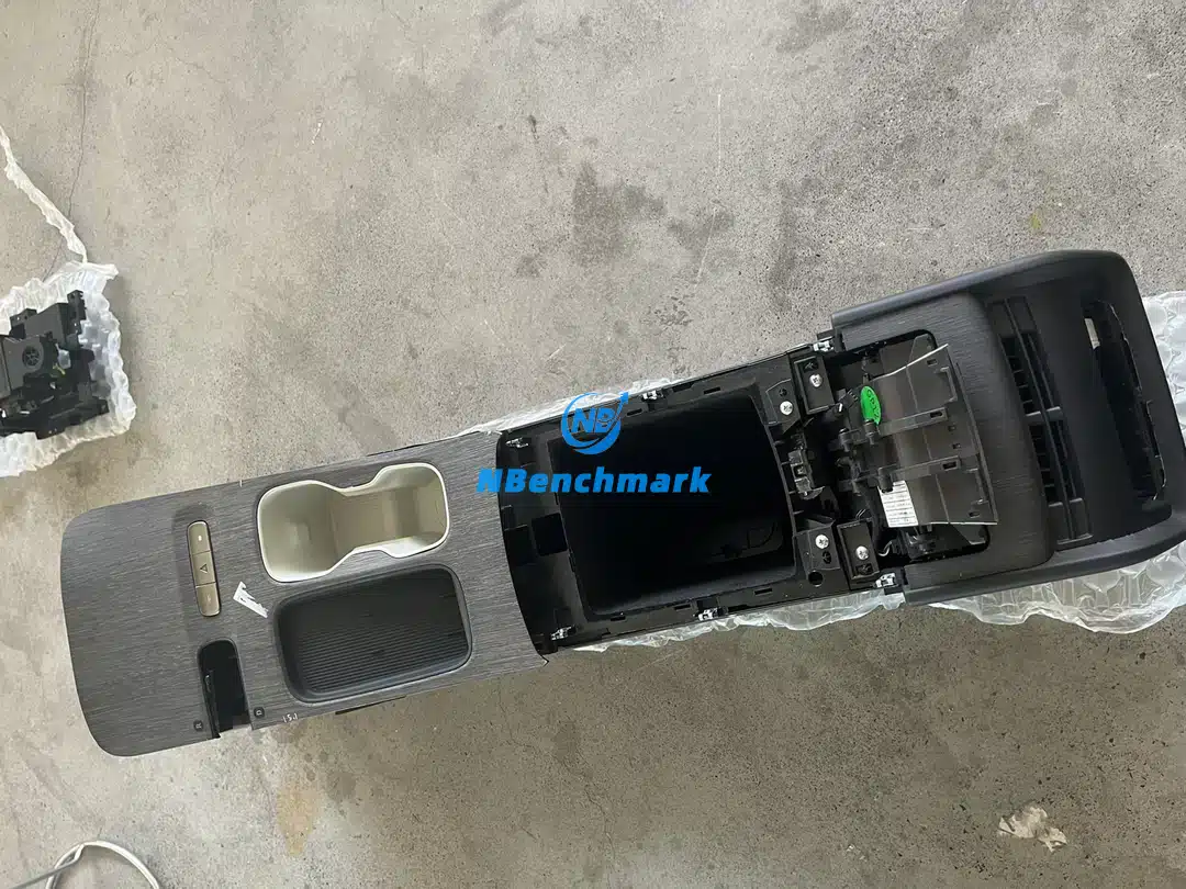 NIO ET7 Armrest Box Assembly, Central Air Duct Assembly, Central Corridor