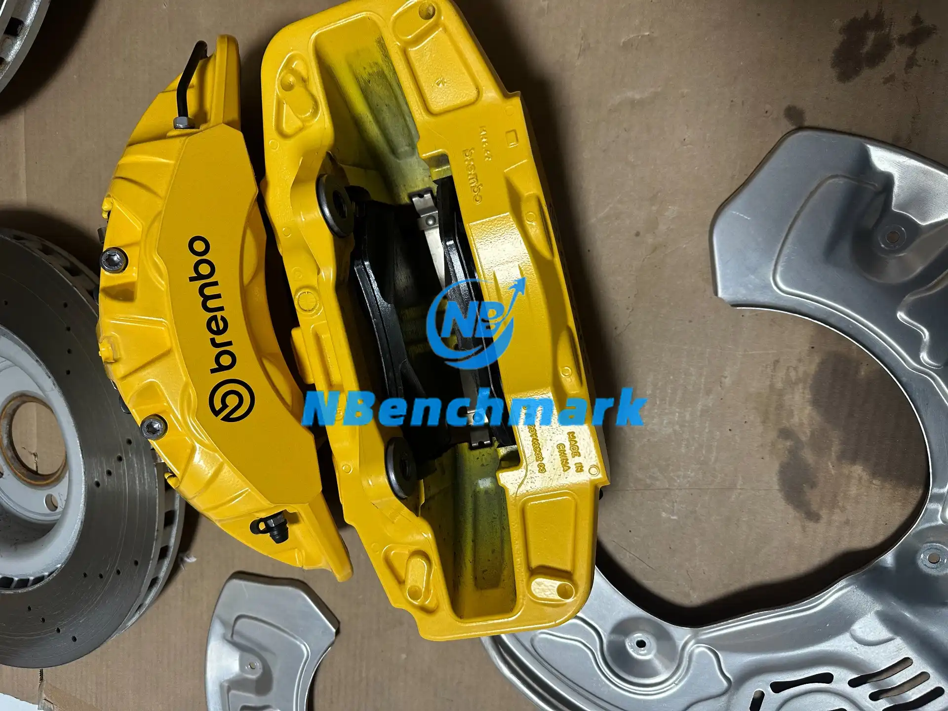 Xiaomi SU7 Brembo Four-Piston Caliper Kit