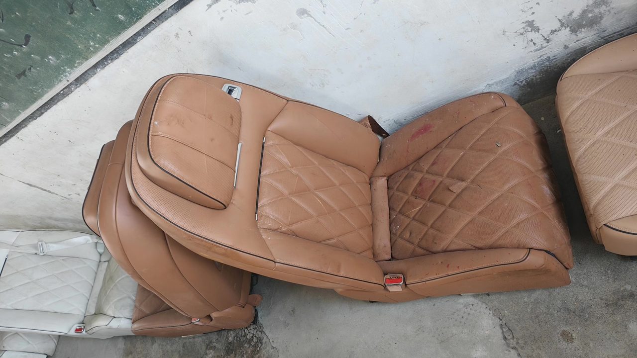 Maextro S800OEM Rear Row Zero-Gravity Seat, White, Brown Leather Surface, Diamond Quilting