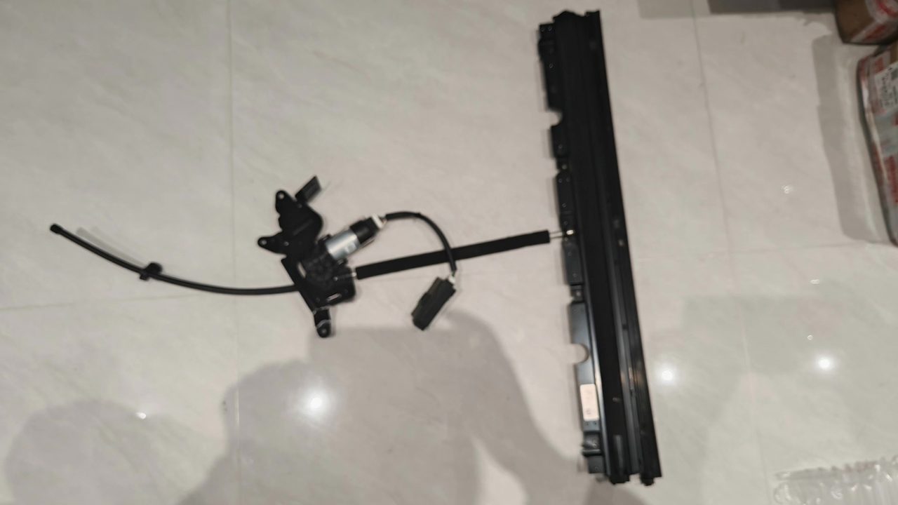 Denza Door Electric Sunshade Assembly, with Motor, Fits Denza Model, Power Adjustment