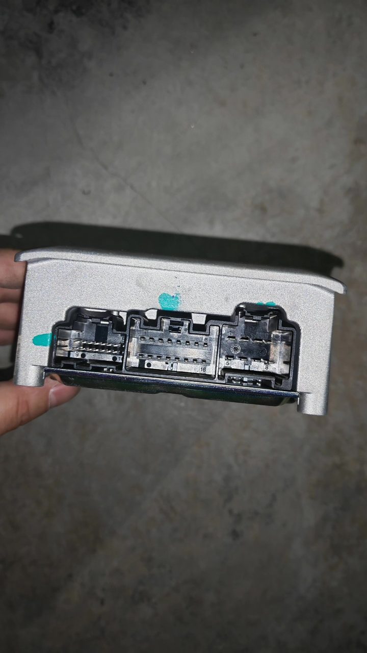 Geely OEM Amplifier Module, Removed from Vehicle