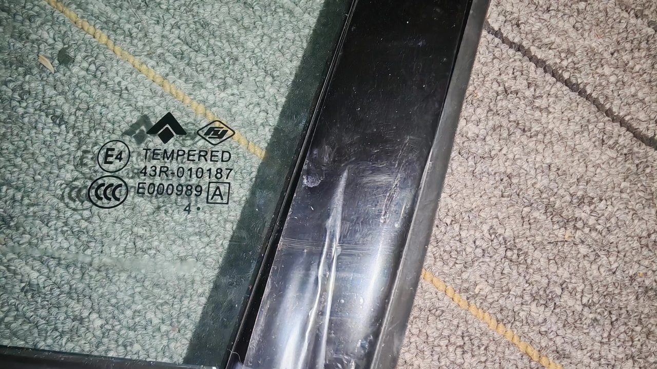 GAC Hyper HT Triple Angle 窗 Glass, OEM Parts, Brand New Unused, with Protective Film, Glass