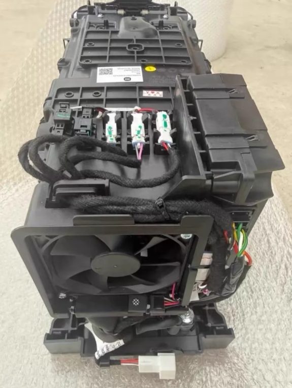 Xiaomi SU7, 26 Model, On-Board Refrigerator, with Required Requirement 来