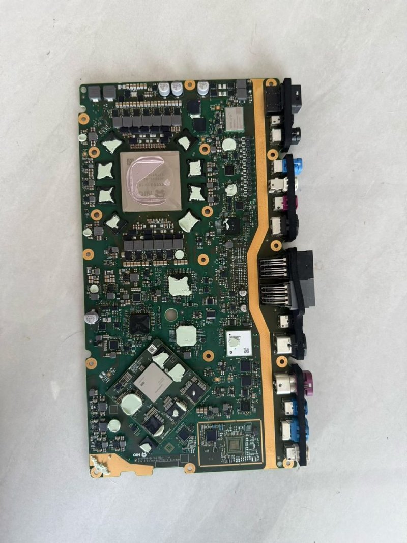 NIO Central Computing 超群神玑 NX9031, OEM Used OEM Part, with Panel