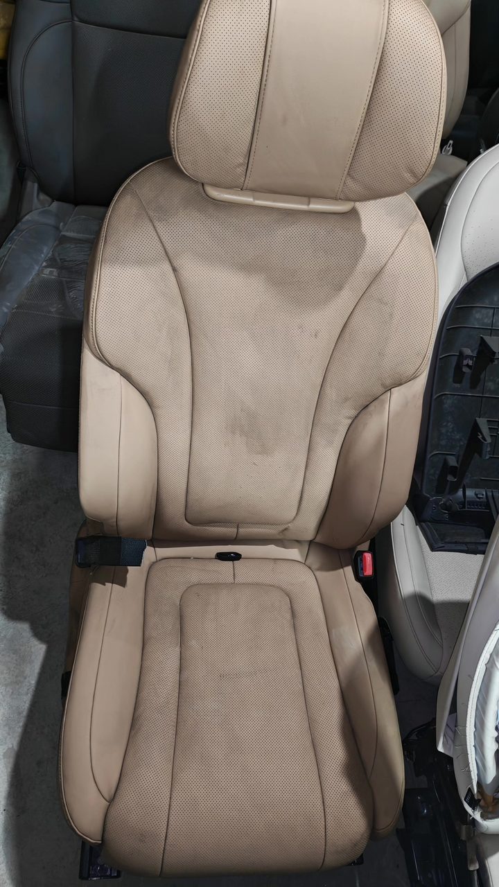 Interface M9 passenger seat, OEM, ventilation heating