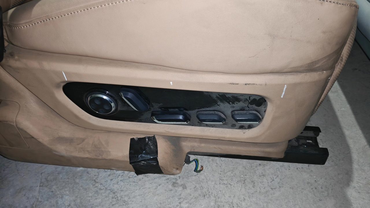 Interface M9 passenger seat, OEM, ventilation heating