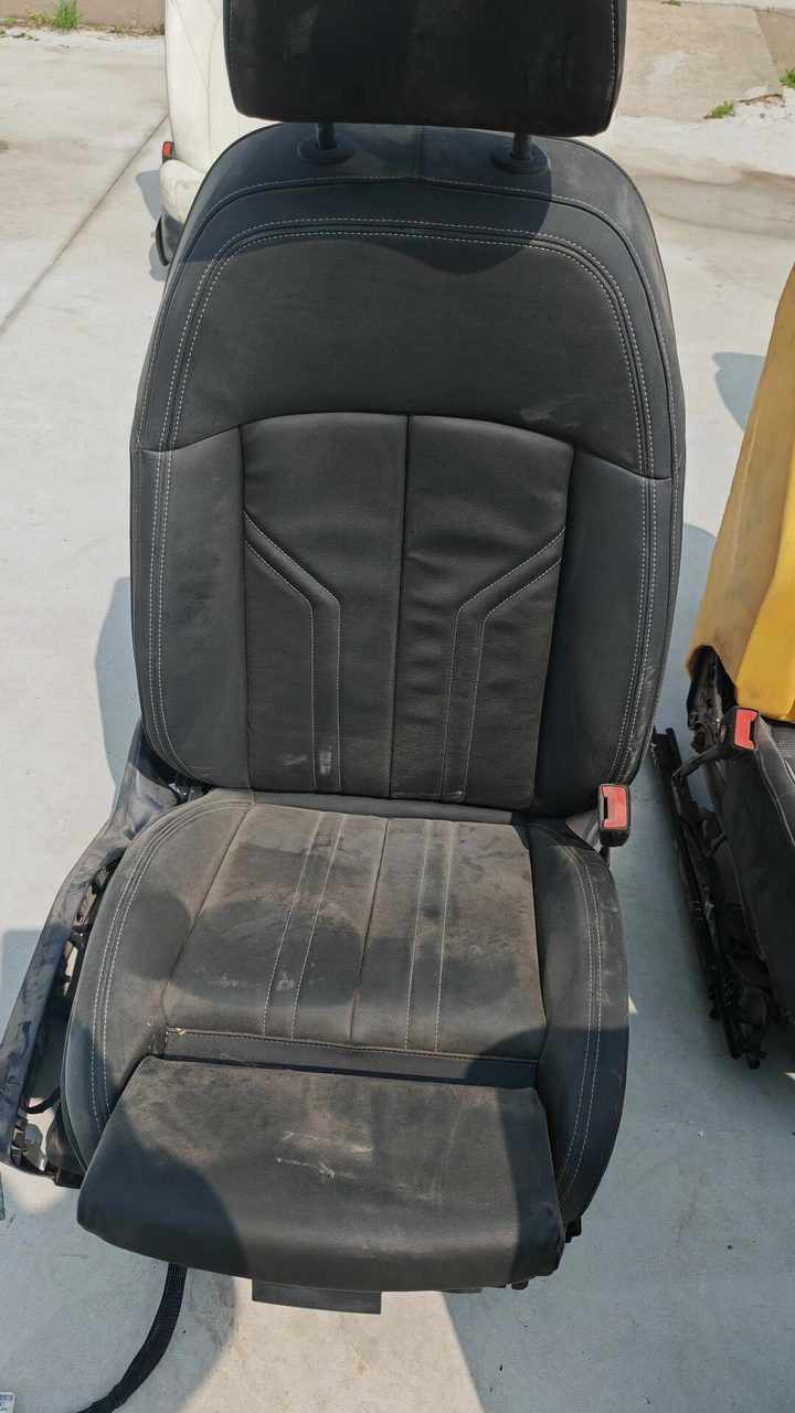 Audi Q6 Passenger Side Seat, OEM, Power Adjustment, with Heating