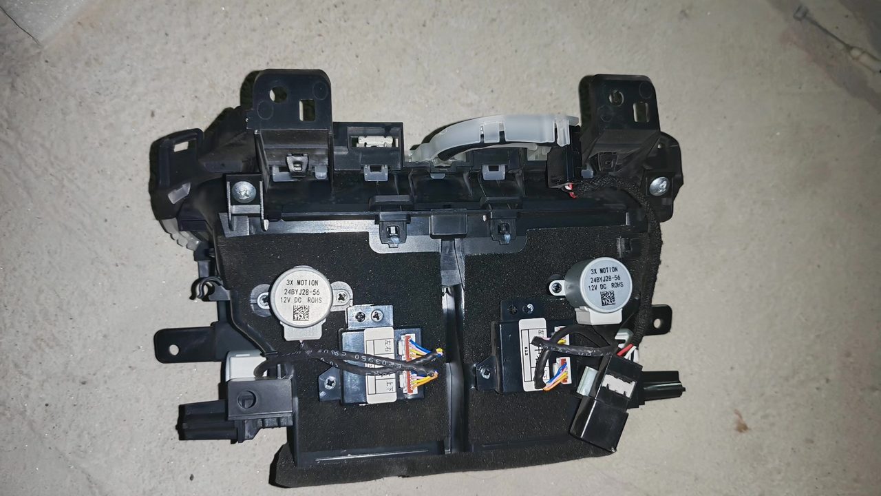 AVATR 12OEM Instrument Cluster Unit Air Vent, Part Number A20G07000000