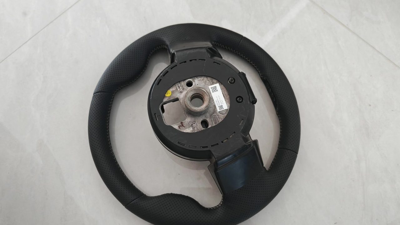 BMW MINIOEM steering wheel with multi-function buttons and complete leather cover