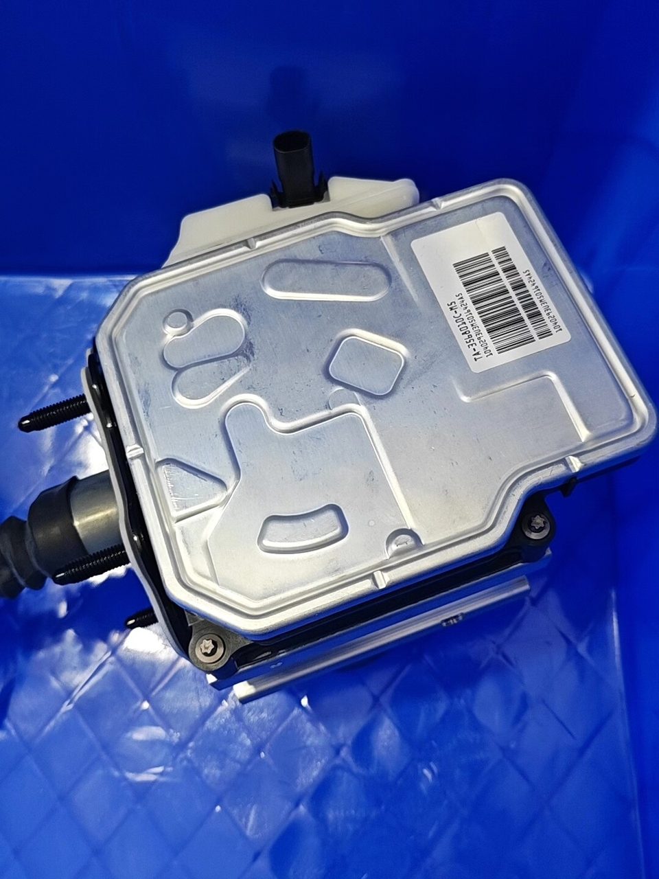 Bosch IPB2.0 Brake Pump, OEM Used OEM Part, Aluminum Alloy Outer Shell