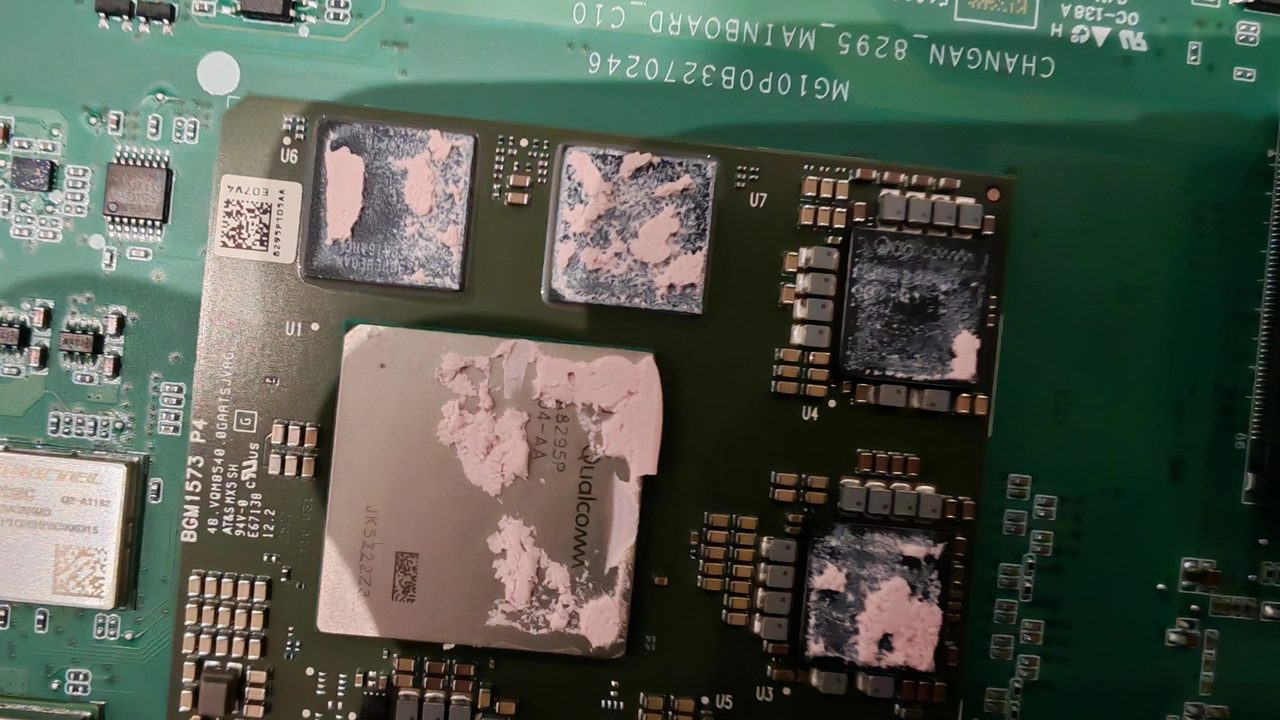 Changan Model, Qualcomm Snapdragon 8295p Chip, OEM Dismantled