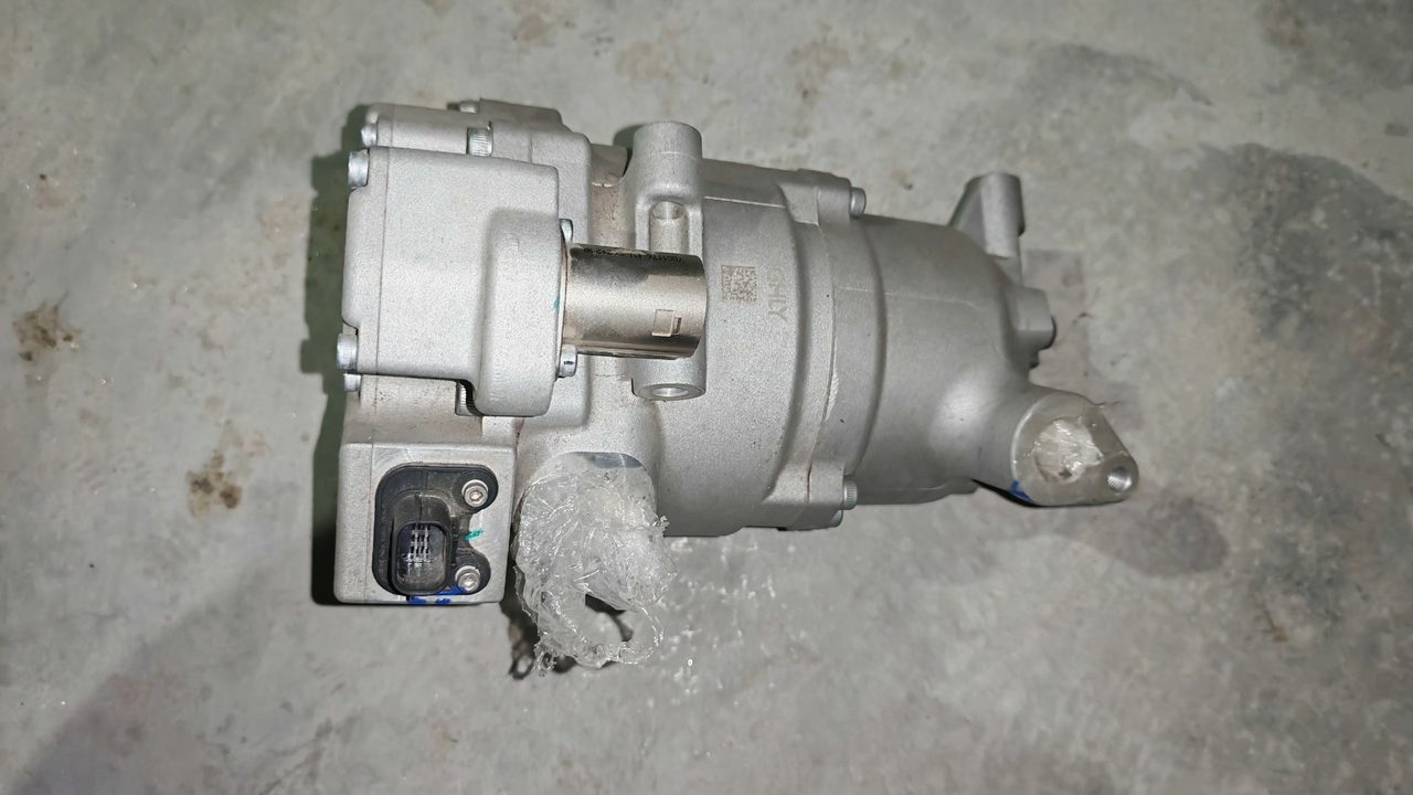 Geely OEM air conditioning compressor