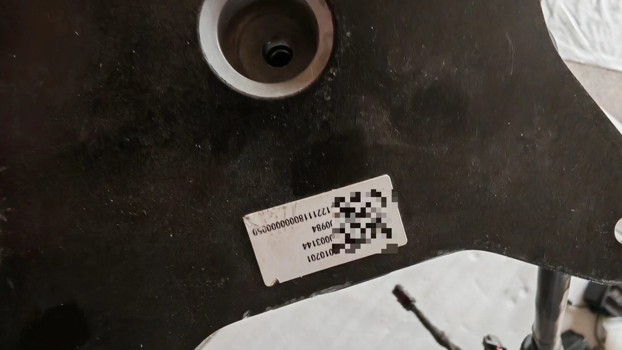 Gaohe Z1 screen rotation mechanism, OEM