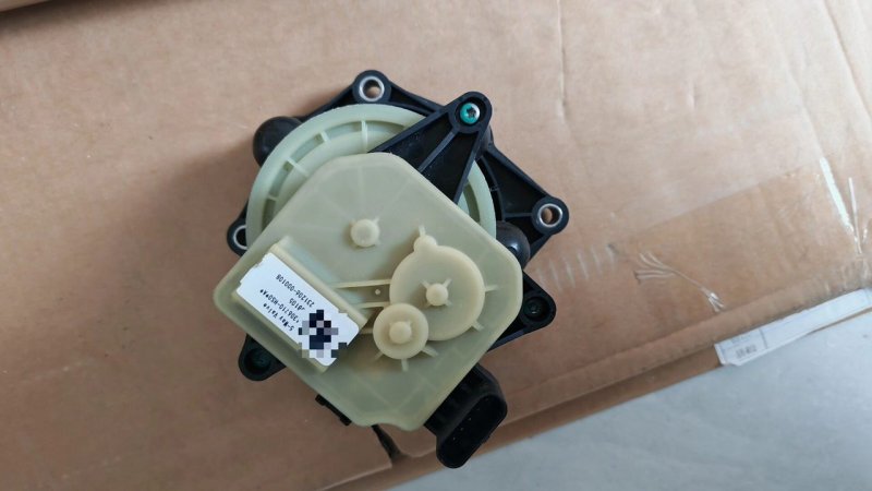 Top five-way water valve, Hongqi five-way water valve