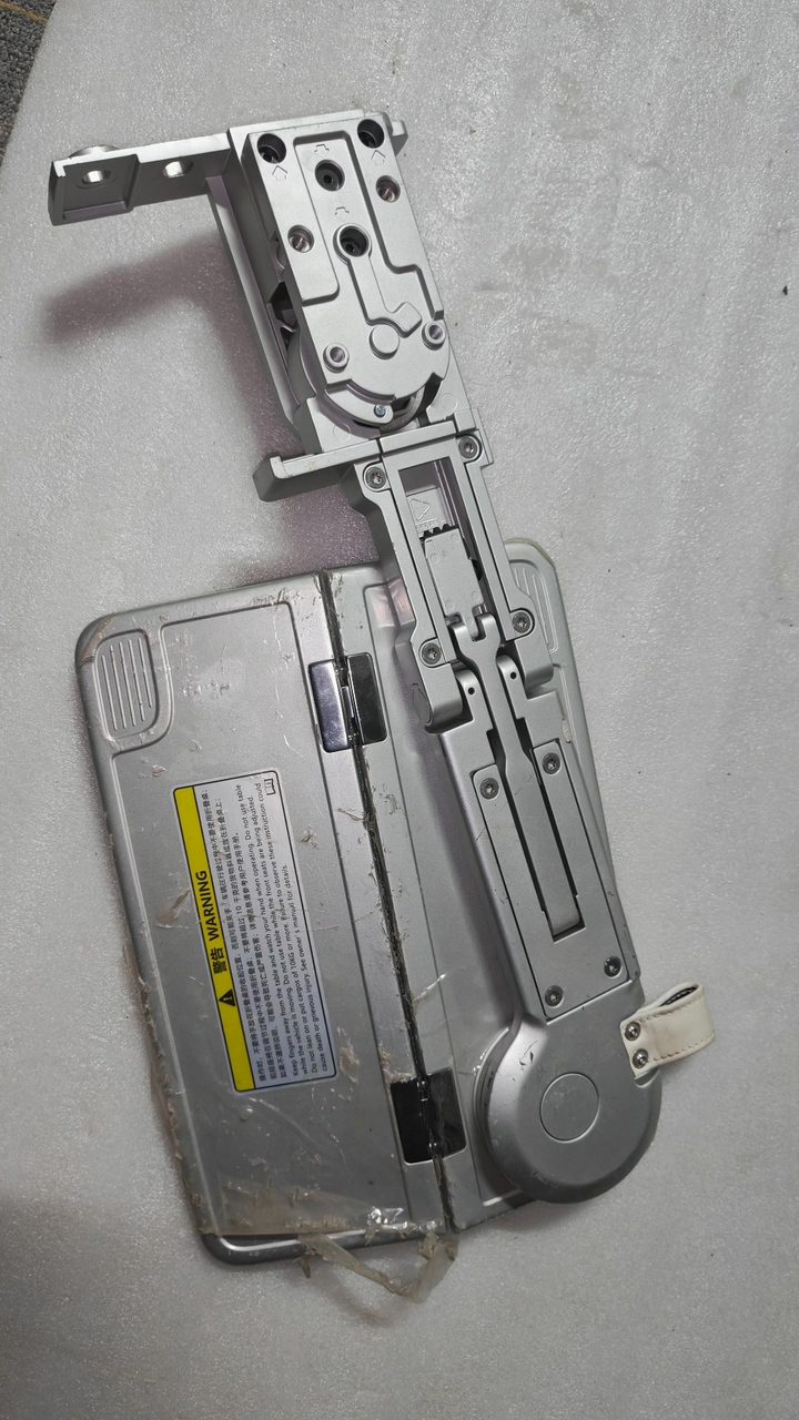 Hongqi Guoya rear small table assembly, made of aluminum alloy, with hinges, foldable for storage