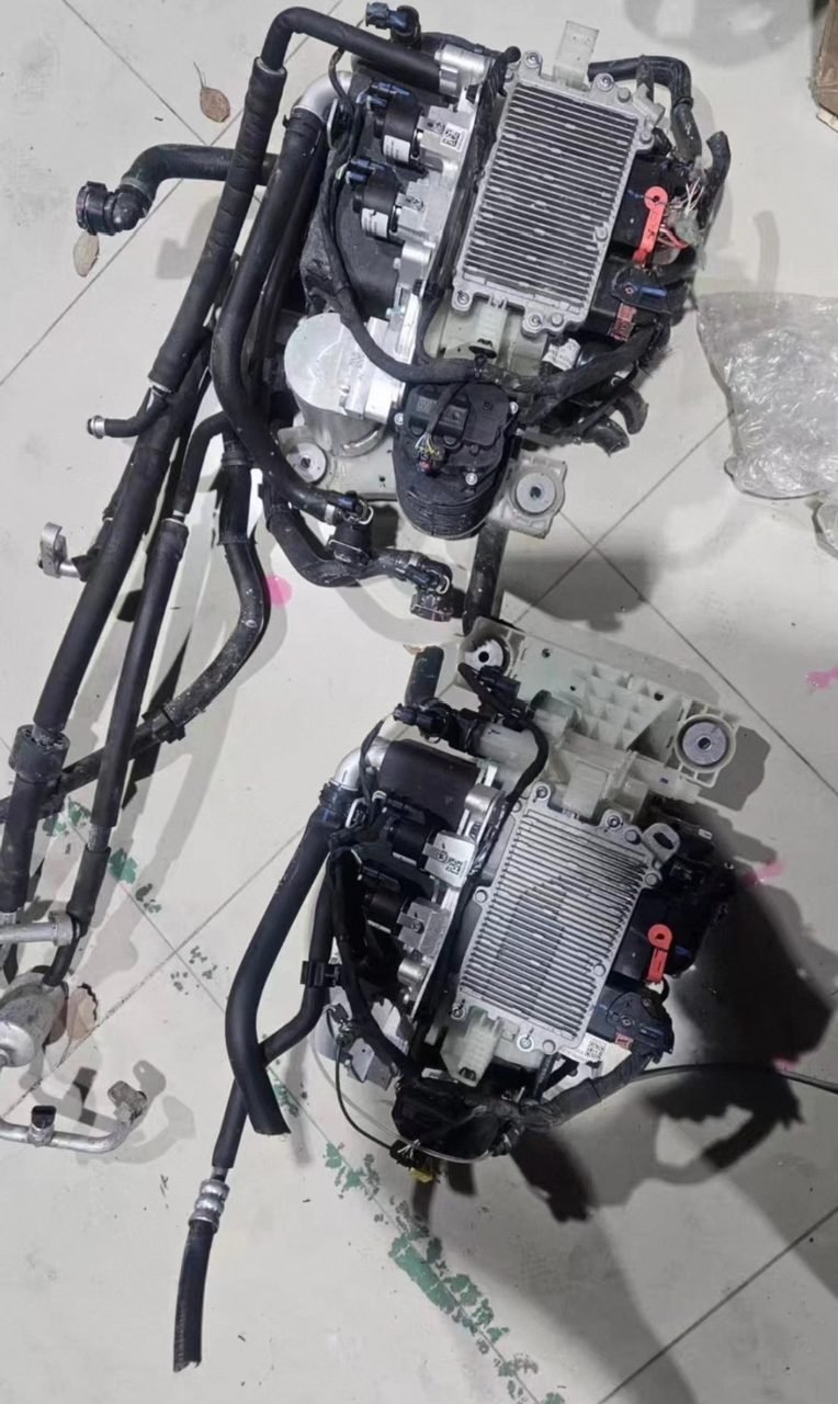 OEM IM Motors L6/L7 Thermal Management Integrated Module, Huayu Outlet Item, with Coolant Reservoir Function