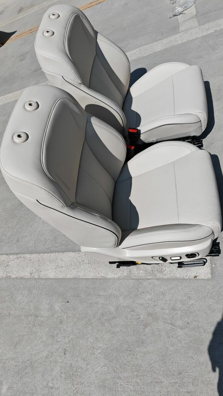 Li Auto i6, Front Seat, Electric Seat, See Photos, Power Adjustment