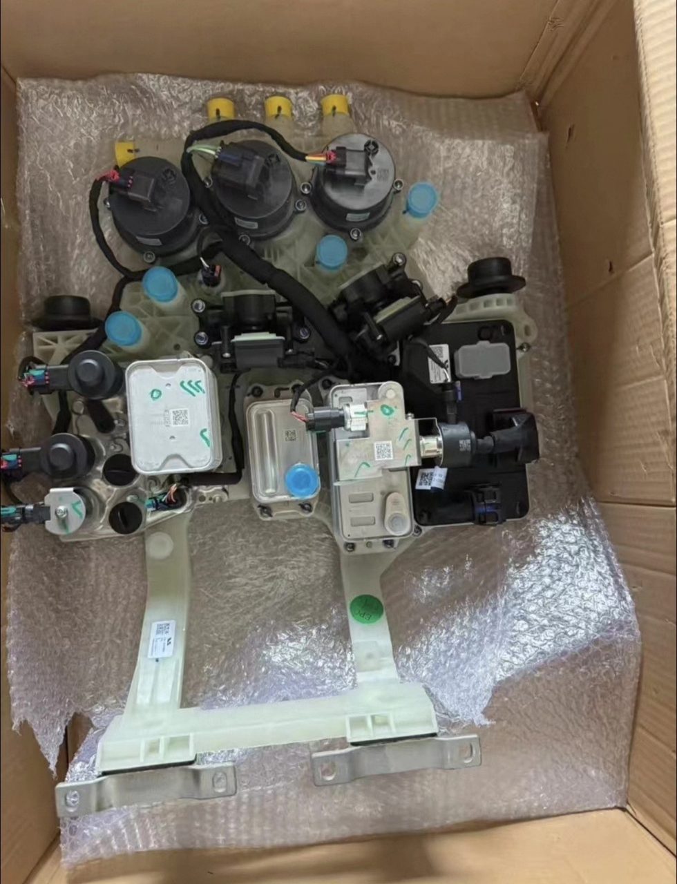 Li Auto L6, LAA, Thermal Management Integrated Module, Integrated Coolant Reservoir