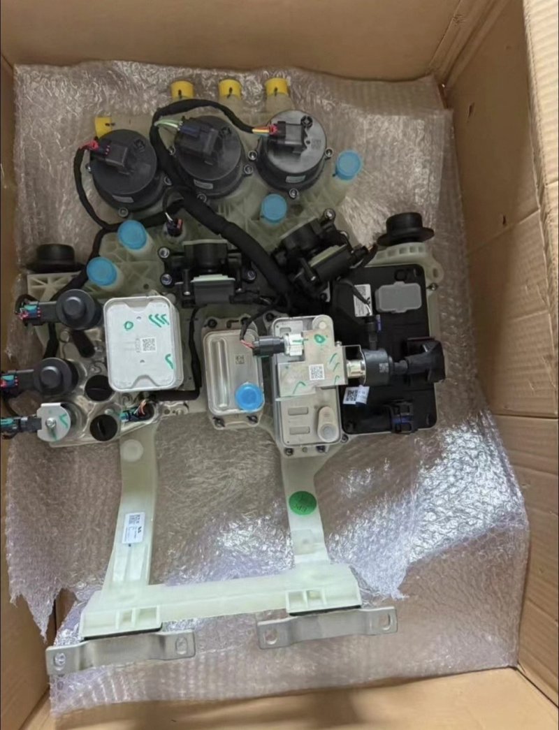 Li Auto L6, LAA, Thermal Management Integrated Module, Integrated Coolant Reservoir