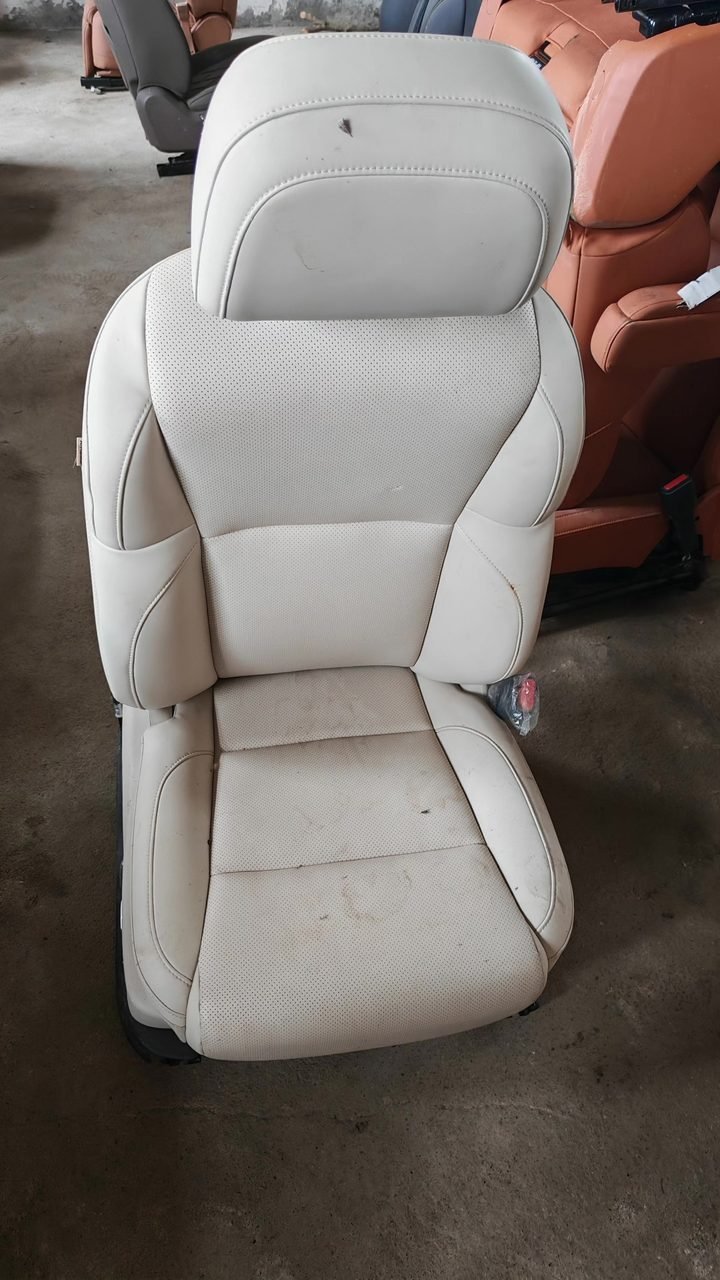 Ideal L7 OEM main driver's seat, beige leather, with electric adjustment and heating
