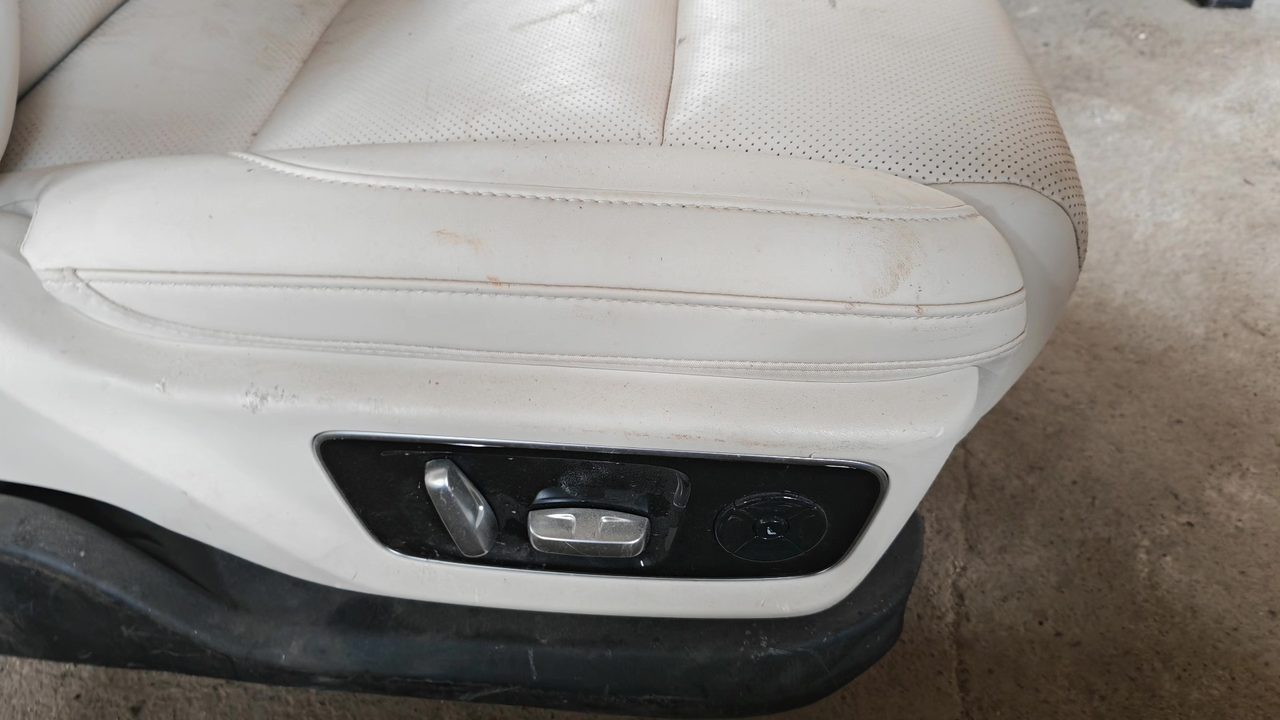 Ideal L7 OEM main driver's seat, beige leather, with electric adjustment and heating