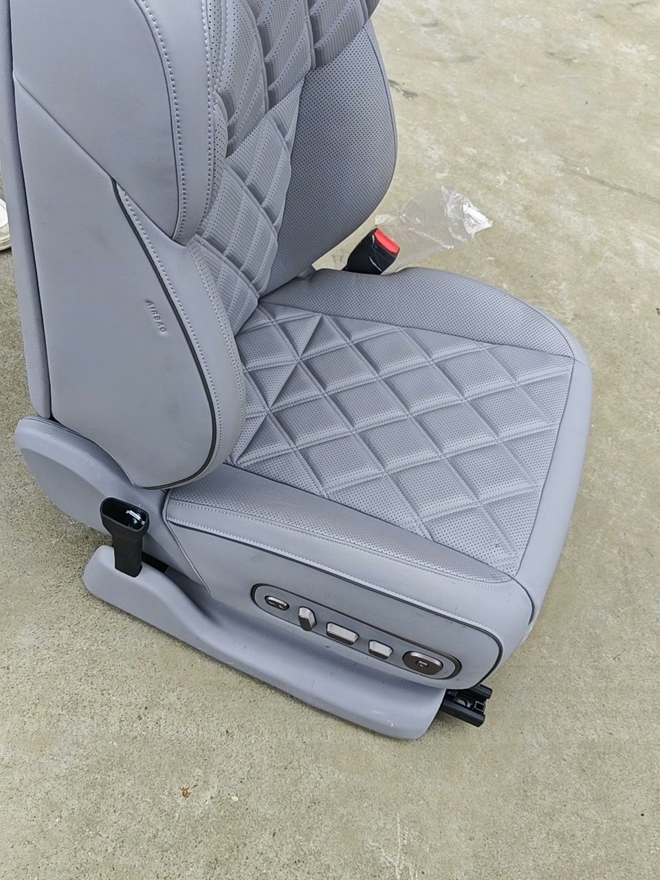 Li Auto L9, Livis Passenger Seat, OEM