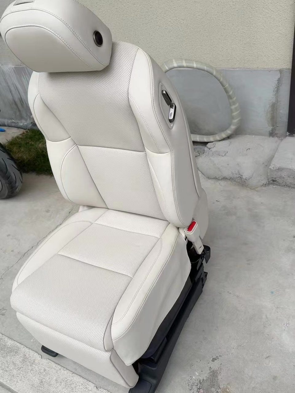 Li Auto megaHome Version Front Seat, OEM, Ventilation Heating