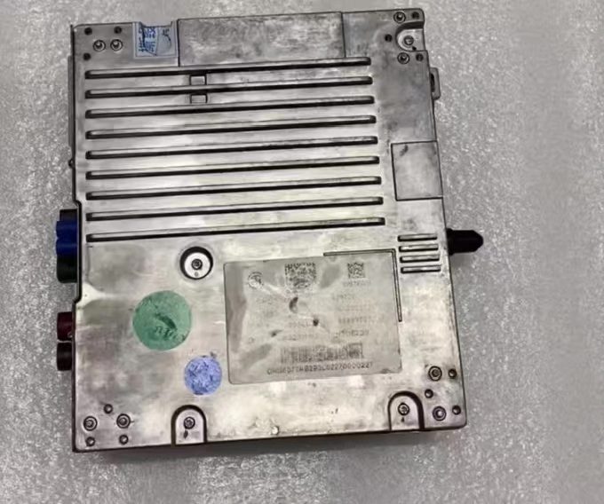 Lotus OEM entertainment host with cooling fan and full interface
