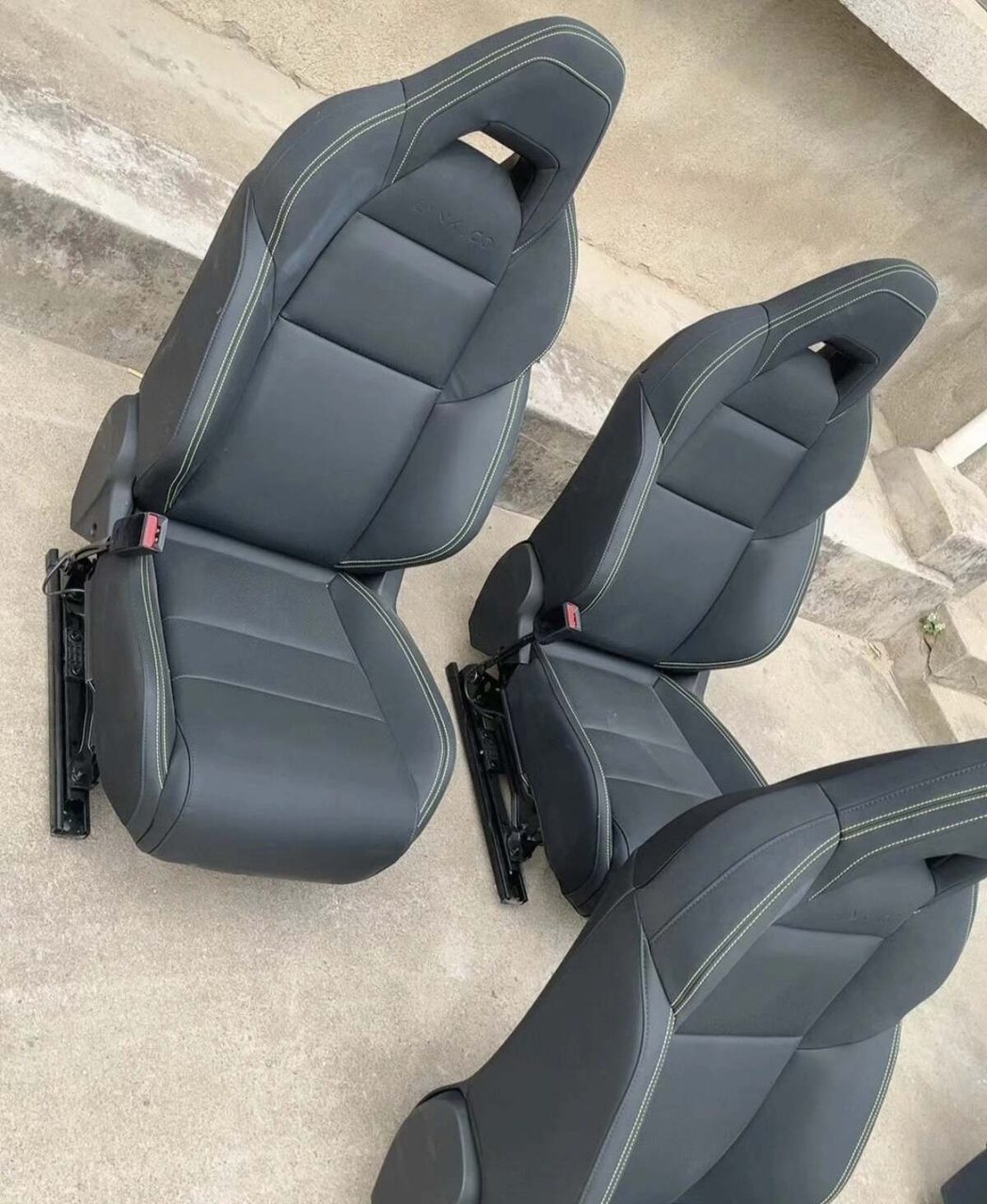Lynk & Co 06 Driver & Passenger Seat, New Model 25 Model, Black Leather, with Ventilation Heating