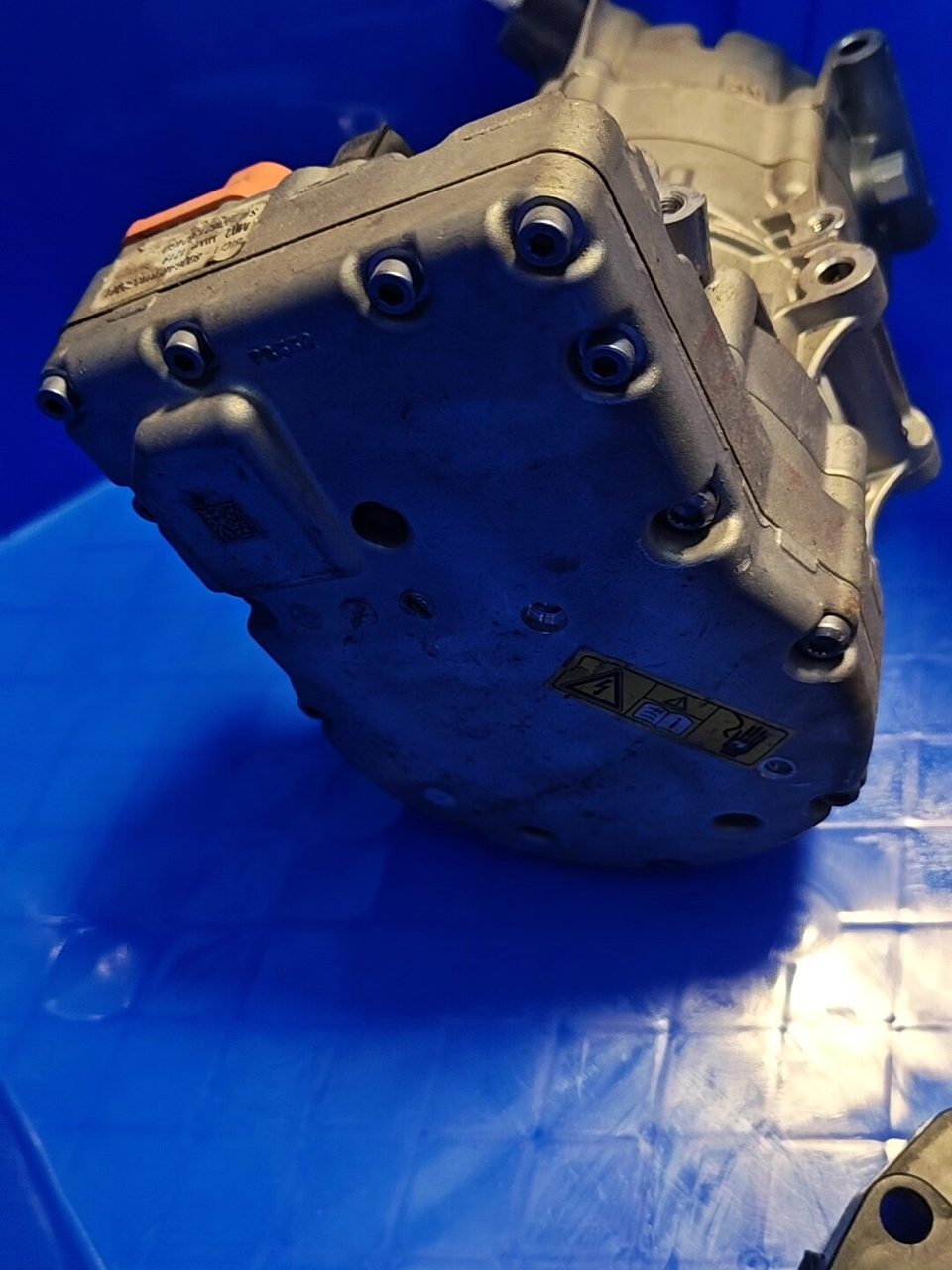 MAHLE 800v electric compressor, MAHLE compressor, MAHLE 800V compressor, electric adjustment