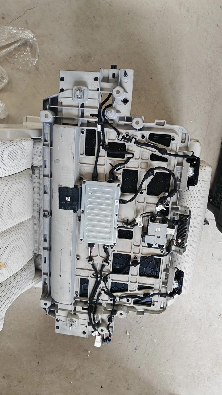 NIO ES8 Overhead Screen, OEM, with Flip Mechanism
