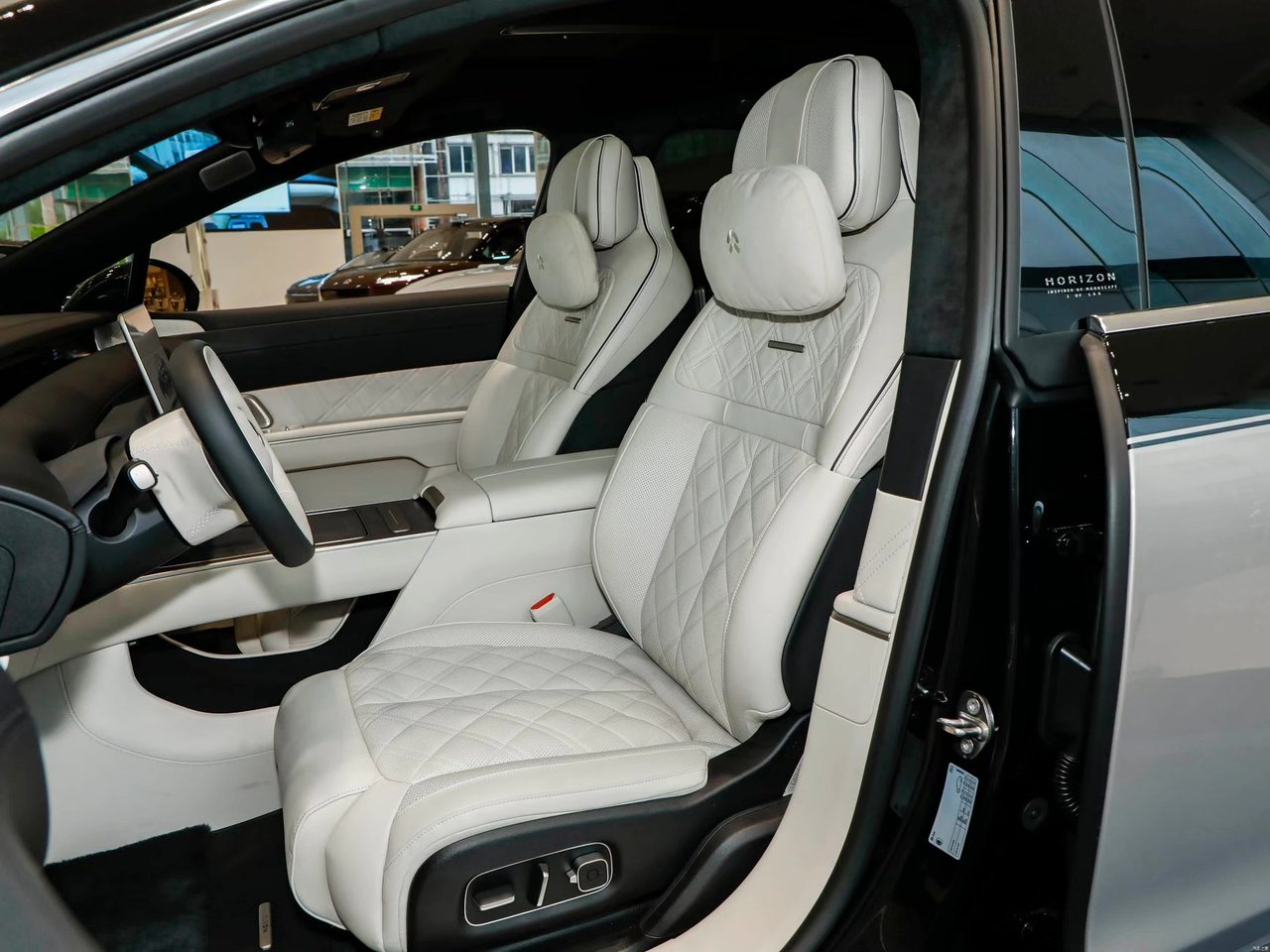 NiO ET9 front seats, both left and right, OEM