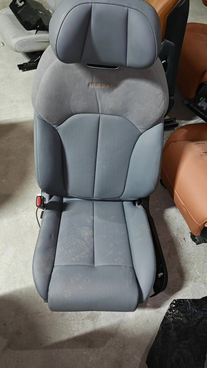 Nissan N7 Driver Seat, Gray Leather, with Power Adjustment, Leather Surface Complete, OEM
