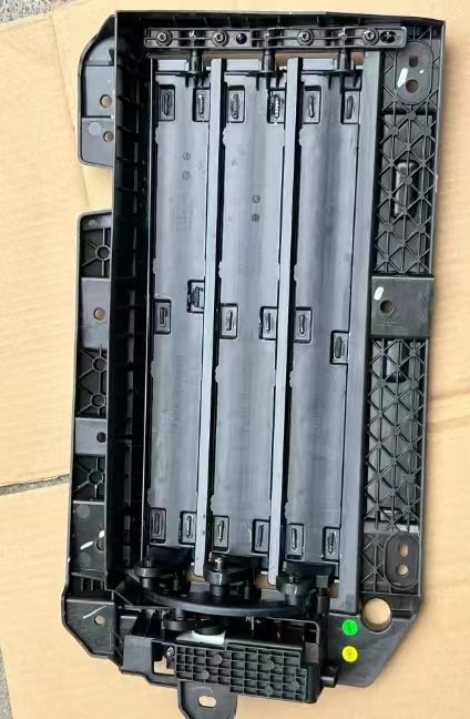 SAIC Shangjie, H5, Electric Front Grille Assembly, Almost Brand New, Power Adjustment