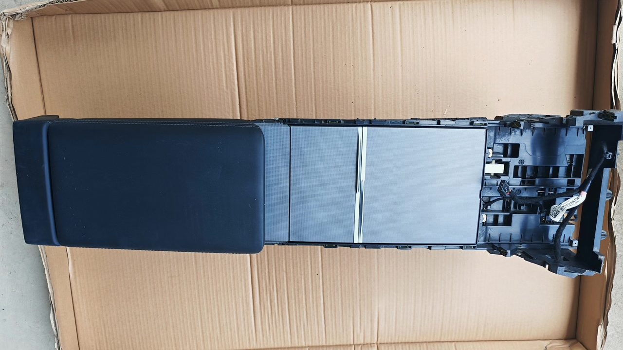Tesla Model, 3/Y armrest box assembly, OEM