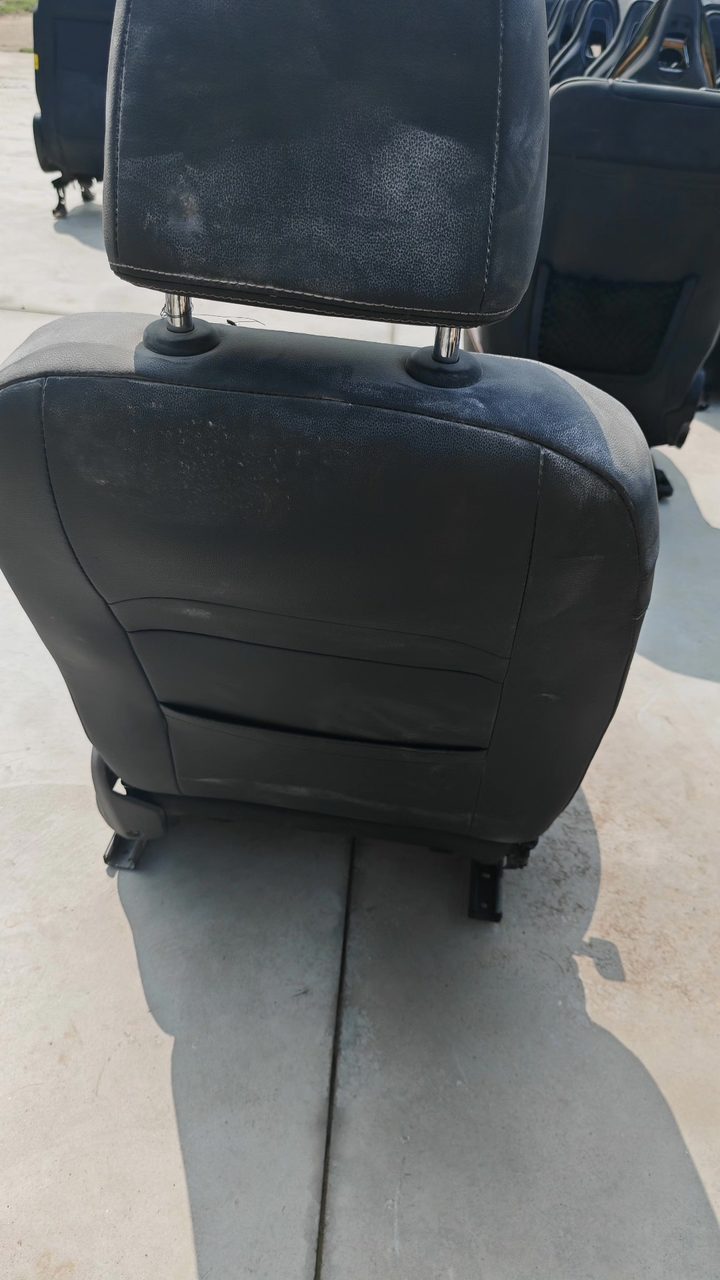 Volkswagen Teramont Main Sub Seat, OEM