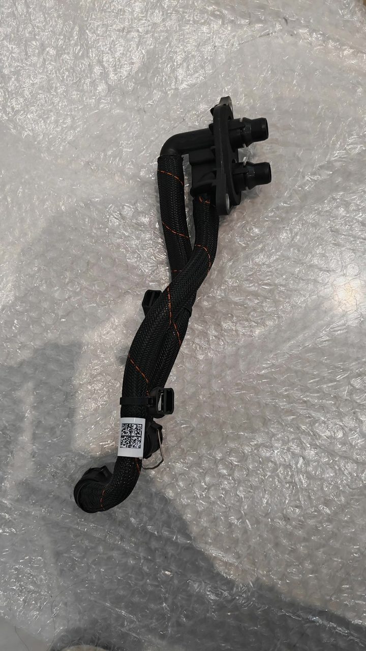 Xiaomi SU7 Heater Coolant Hose, OEM