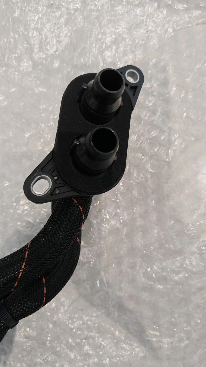 Xiaomi SU7 Heater Coolant Hose, OEM