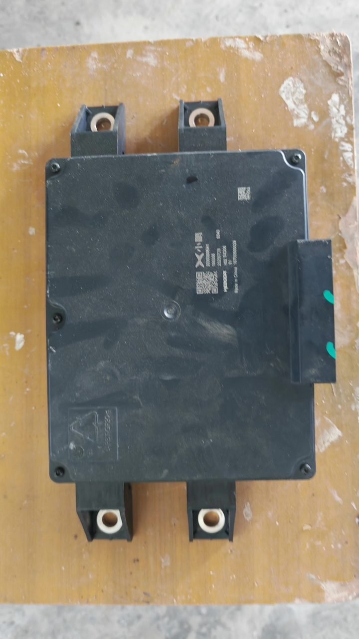 XPeng X9 Chassis Controller, OEM