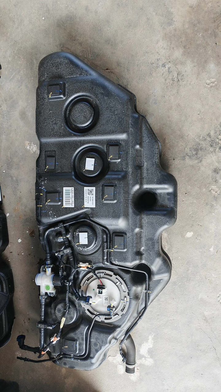 XPeng X9 Fuel Tank Assembly, OEM, with Oil Pump and Sensor