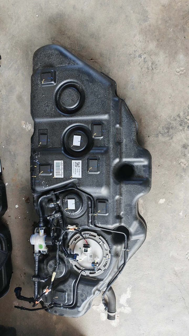 XPeng X9 Fuel Tank Assembly, OEM, with Oil Pump and Sensor