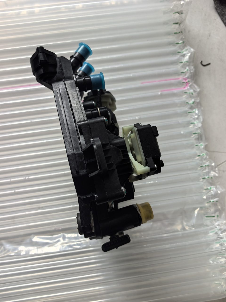 ZEEKR 9x Thermal Management Module