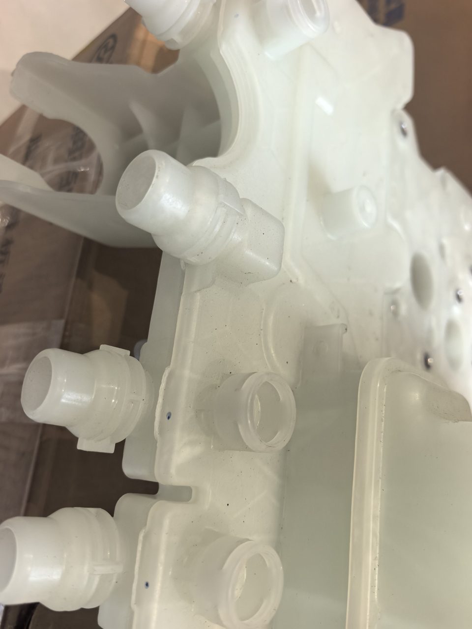 GAC AION Hyper Thermal Management Integrated Module Integrated Coolant Reservoir 2nd-Gen Product