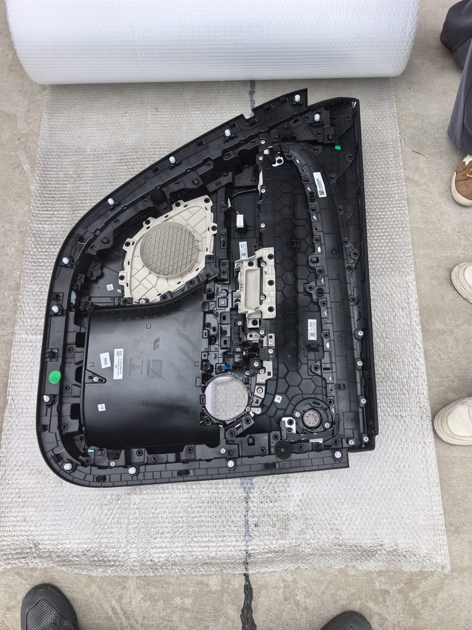 Xiaomi Right Rear Door Panel Genuine OEM Used Part Structurally Complete with Audio System Hole Position