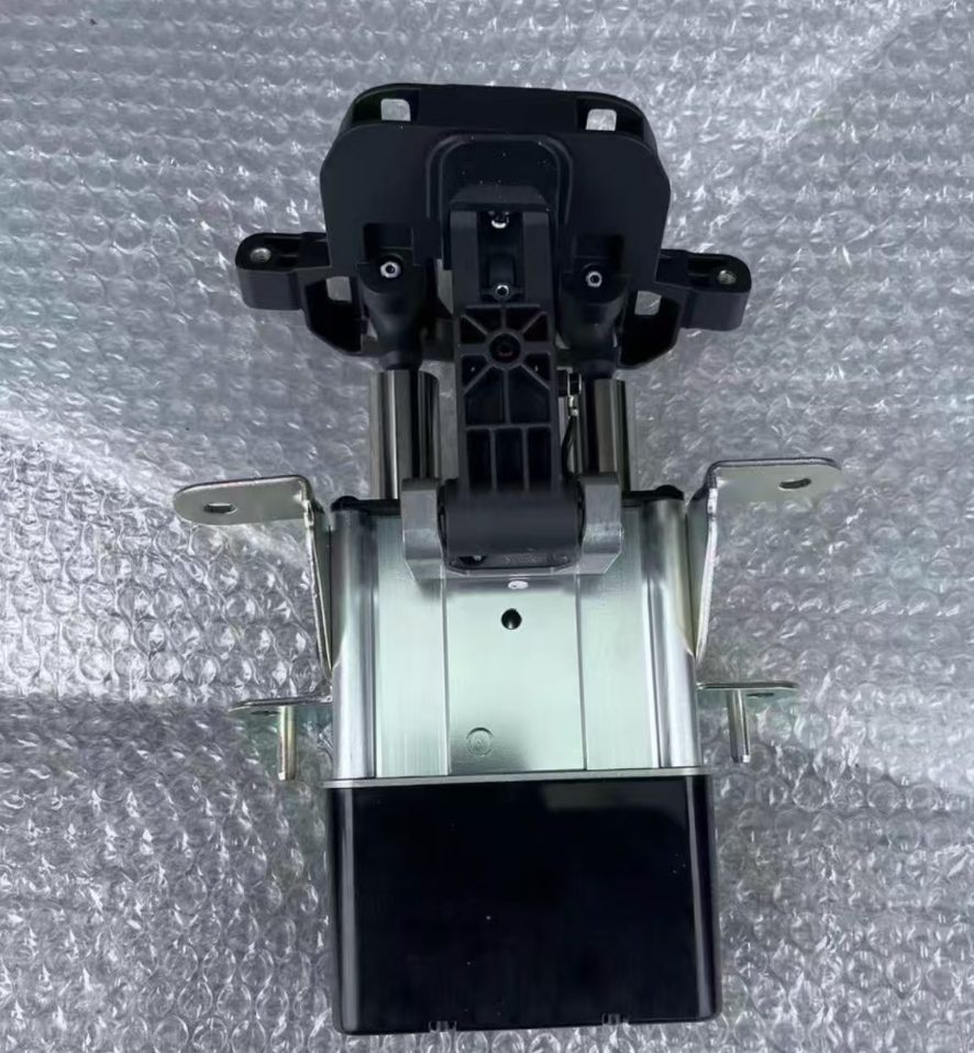 XPeng P7 Center Display Sport Mechanism