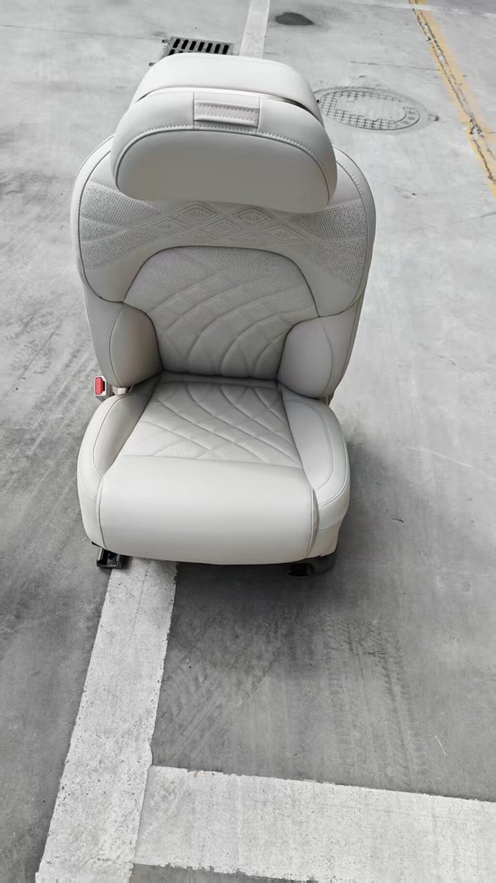 IM Motors LS9 Driver Seat, Beige Leather Surface, OEM Dismantled, Condition Used