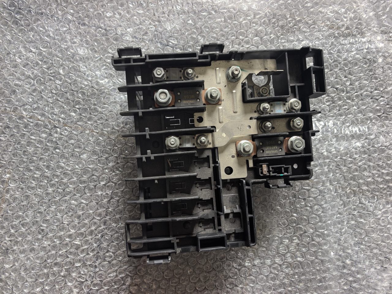 ZEEKR x Fuse Box, Genuine OEM Used Part, All Connectors Included