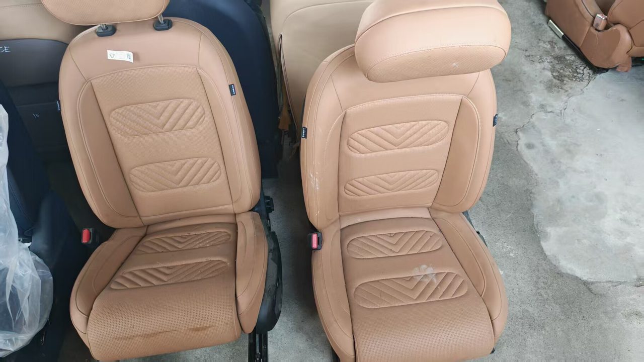 smart 5 Driver Seat, Brown Leather, Genuine OEM Used Part